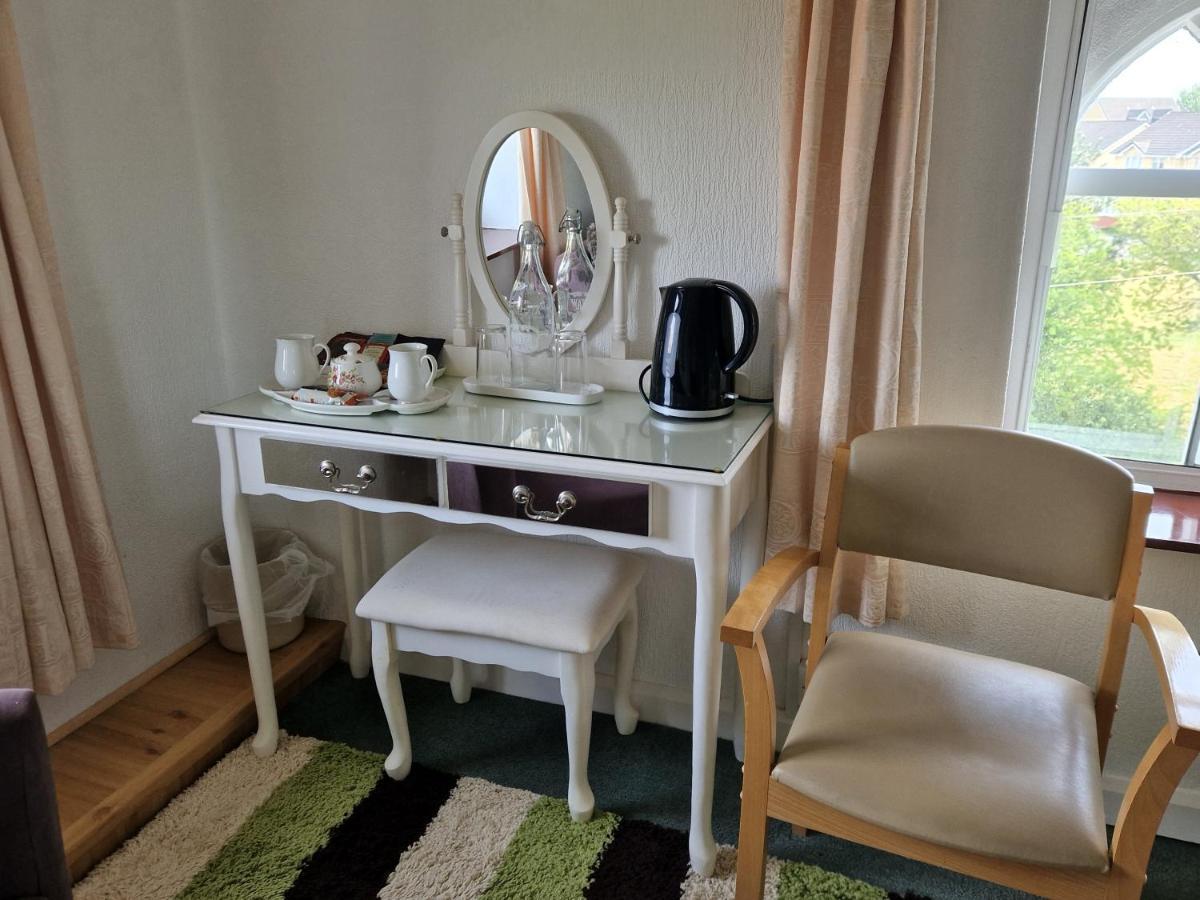 ホテル Ty Llew Llandysilio エクステリア 写真